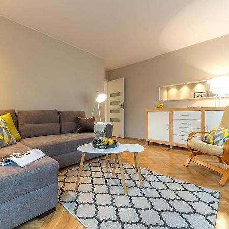 Chmielna 73 P&O Serviced Apartments Varsovia Exterior foto